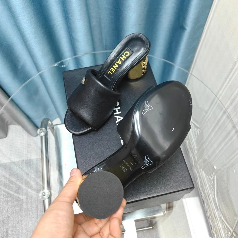 GoodFit Chxnxl Slippers 122473