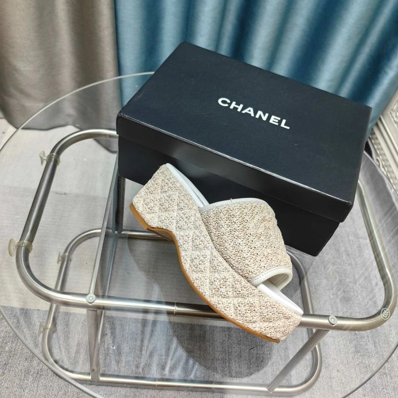 Efficient Chxnxl Slippers 122434
