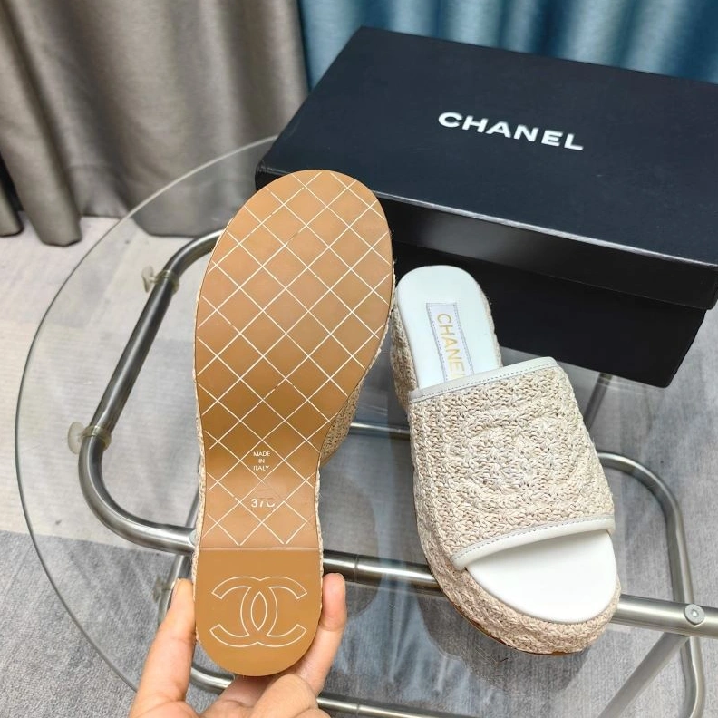 Efficient Chxnxl Slippers 122434