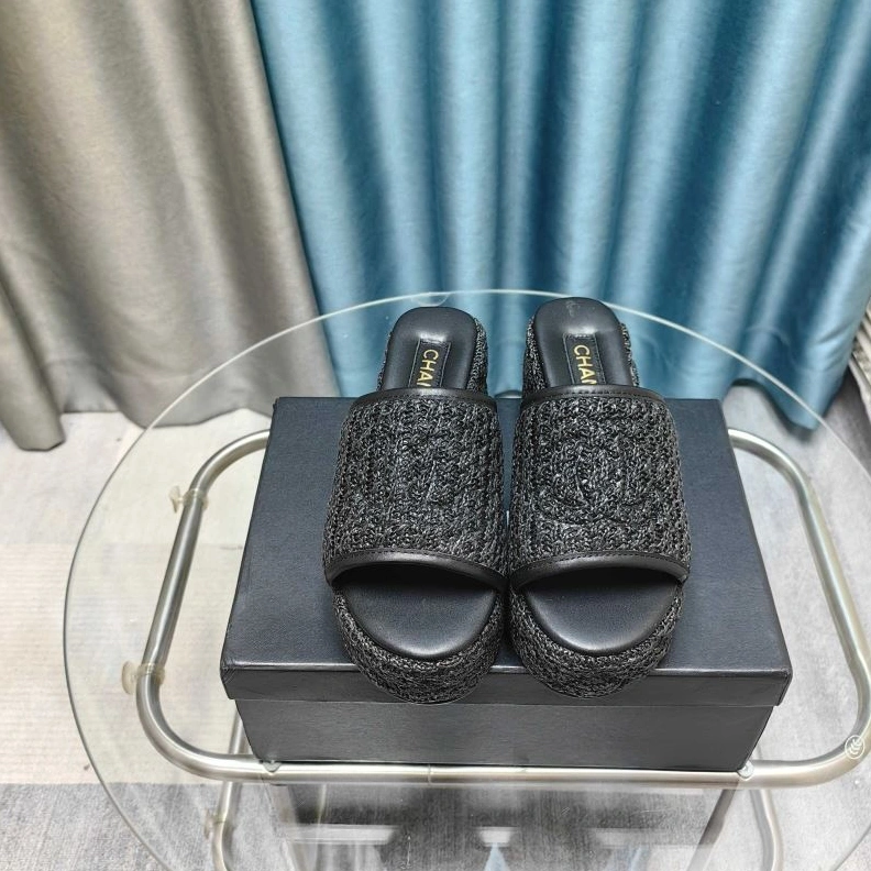 HighQuality Chxnxl Slippers 122468