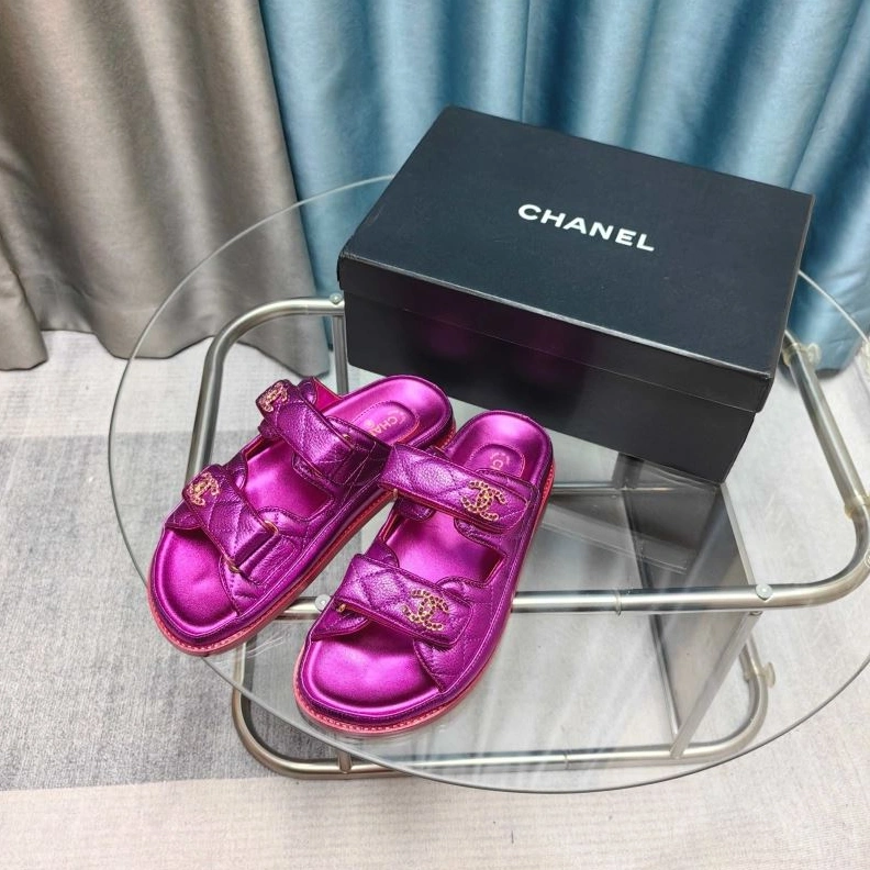 Cozy Chxnxl Slippers 122438