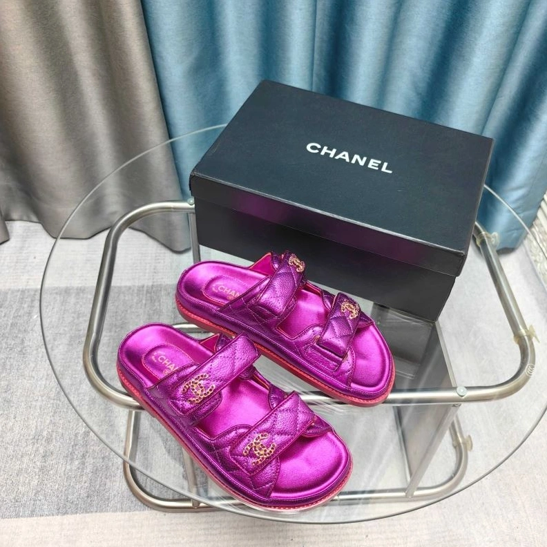 Cozy Chxnxl Slippers 122438