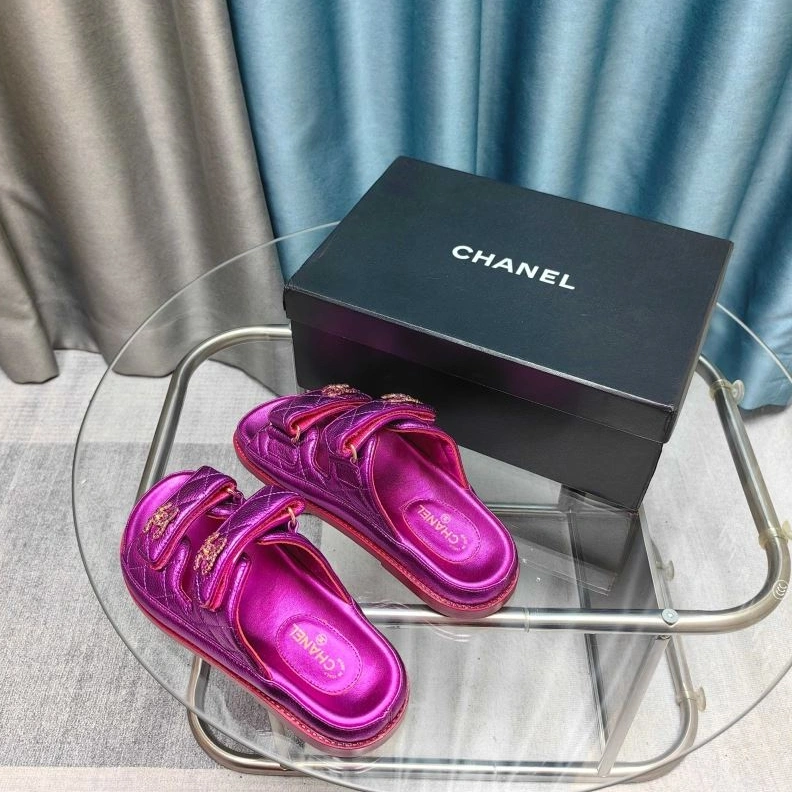 Cozy Chxnxl Slippers 122438
