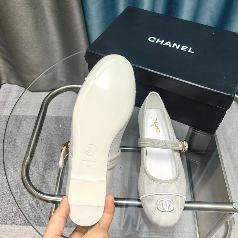 Trendy Chxnxl Slippers 122464