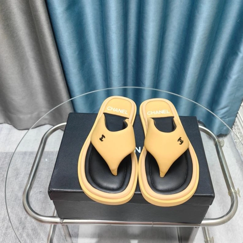 Breathable Chxnxl Slippers 122440