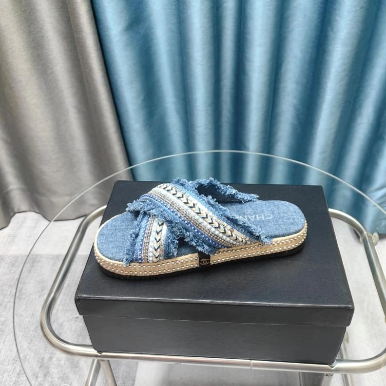 Practical Chxnxl Slippers 122450