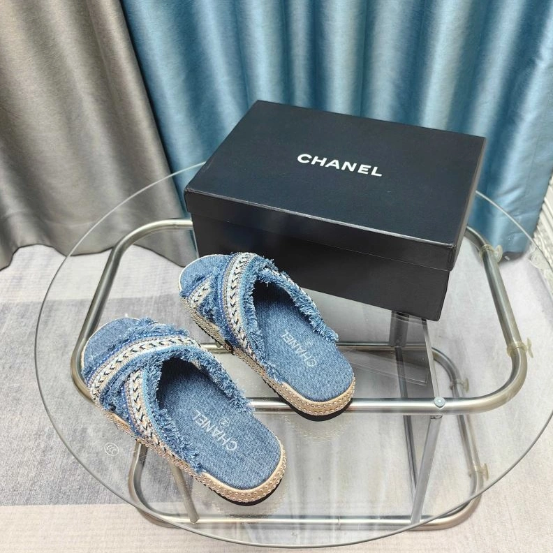 Practical Chxnxl Slippers 122450