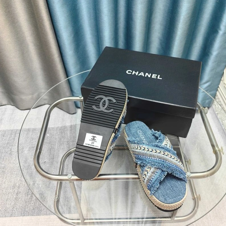 Practical Chxnxl Slippers 122450