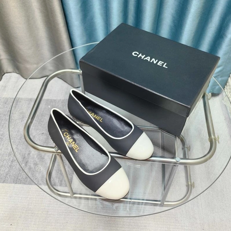 Vibrant Chxnxl Flat Shoes 123166