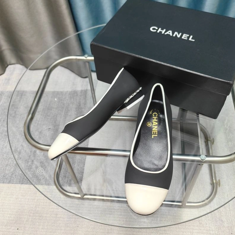 Vibrant Chxnxl Flat Shoes 123166