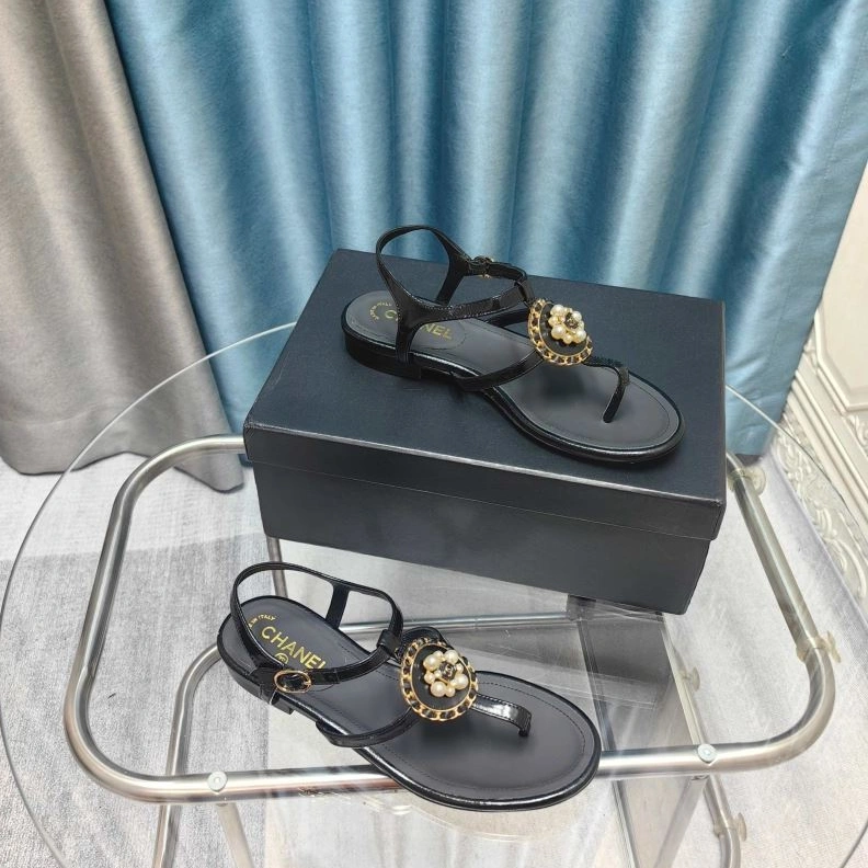 ModernLook Chxnxl Sandals 122893