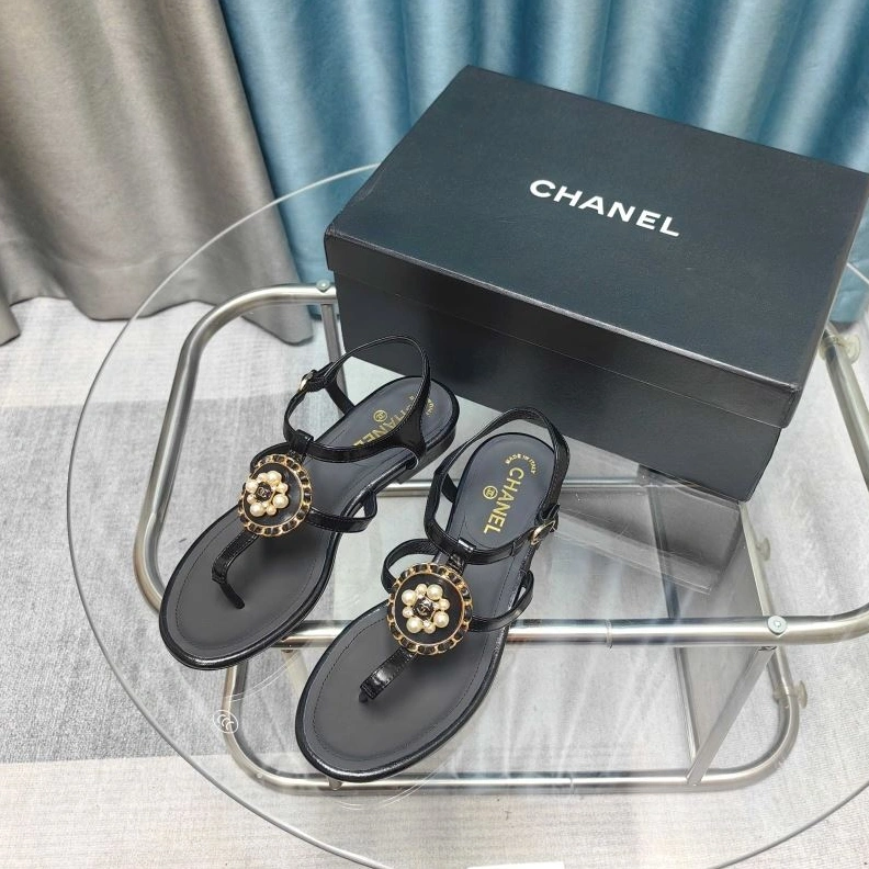 ModernLook Chxnxl Sandals 122893