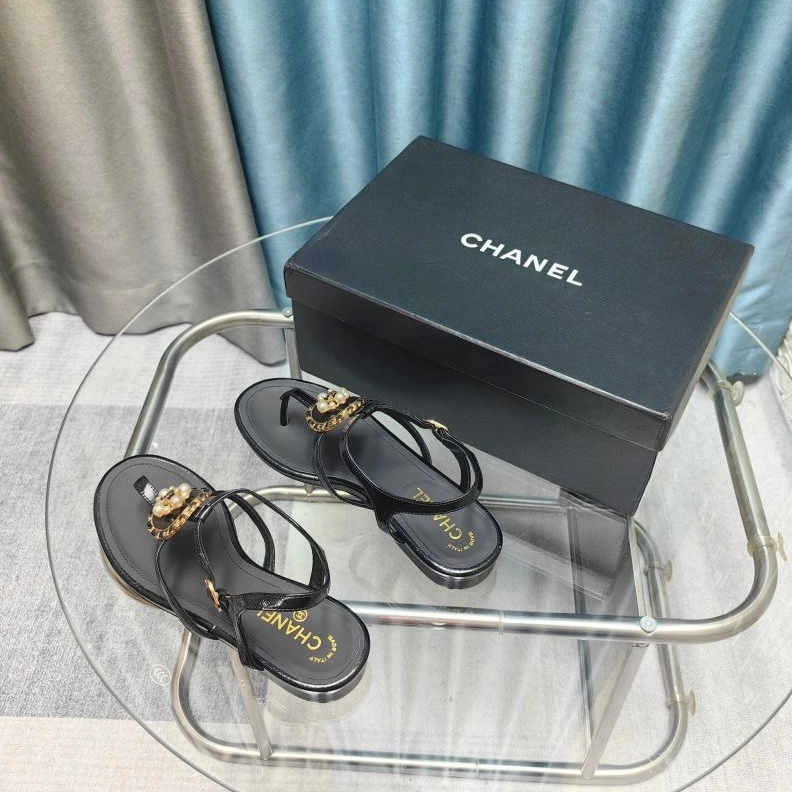 ModernLook Chxnxl Sandals 122893