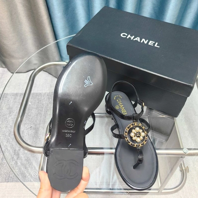 ModernLook Chxnxl Sandals 122893