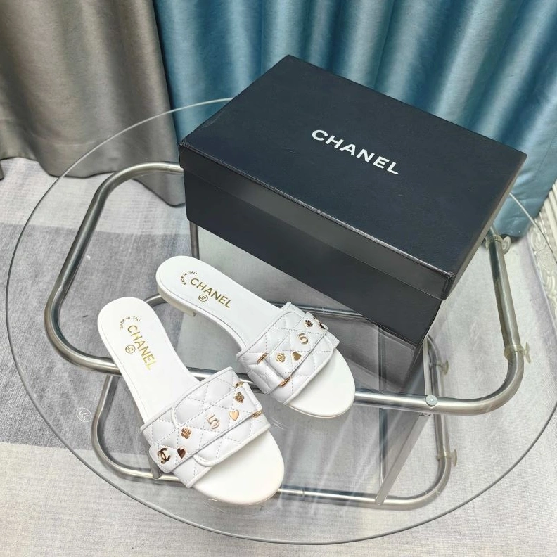 Chxnxl Slippers Bright 122430