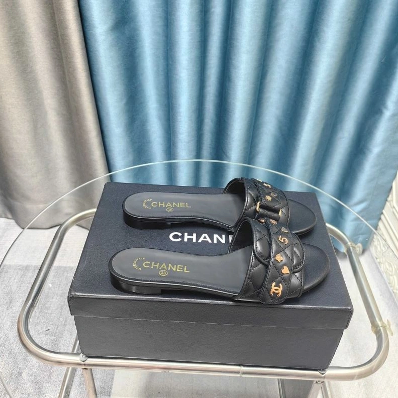 SportInspired Chxnxl Slippers 122428