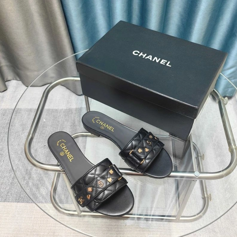 SportInspired Chxnxl Slippers 122428