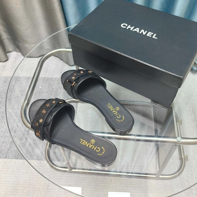 SportInspired Chxnxl Slippers 122428