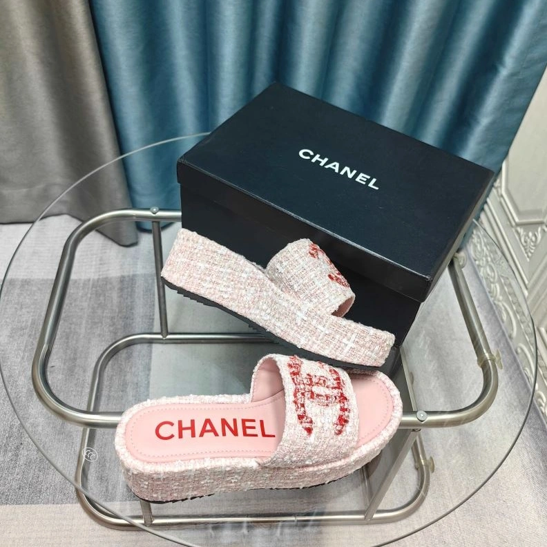 Efficient Chxnxl Slippers 122427