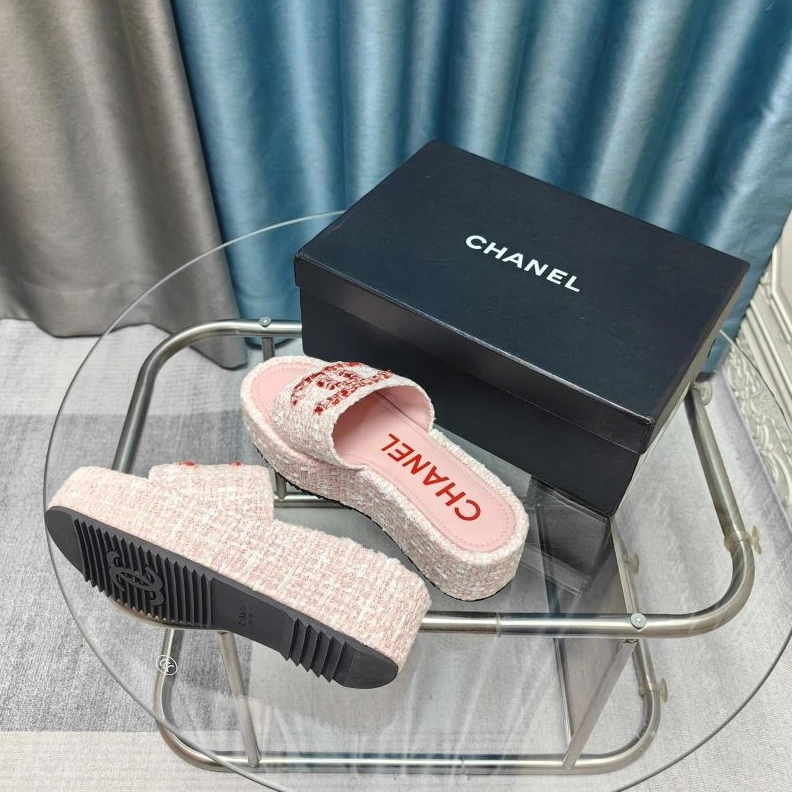 Efficient Chxnxl Slippers 122427