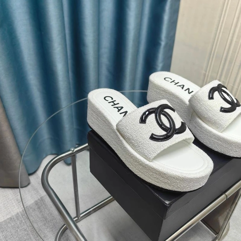 AllSeason Chxnxl Slippers 122423