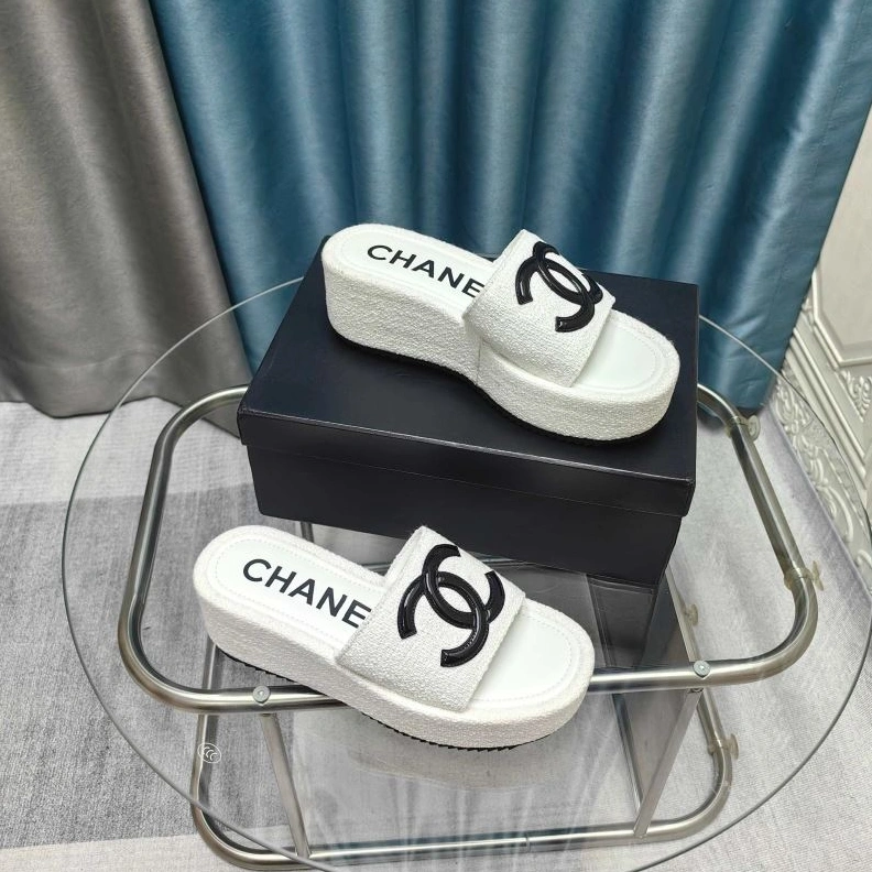 AllSeason Chxnxl Slippers 122423