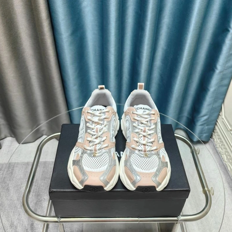WellDesigned Chxnxl Sneakers 122127