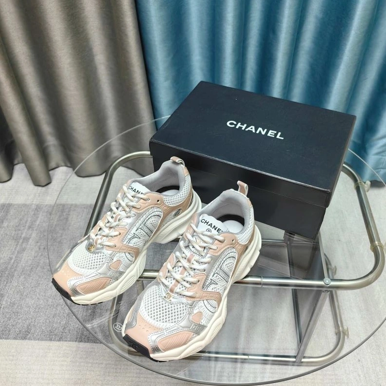 WellDesigned Chxnxl Sneakers 122127