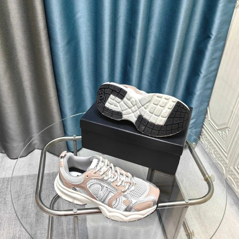 WellDesigned Chxnxl Sneakers 122127