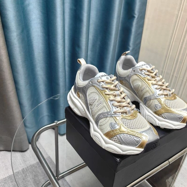 Versatile Chxnxl Sneakers 122126