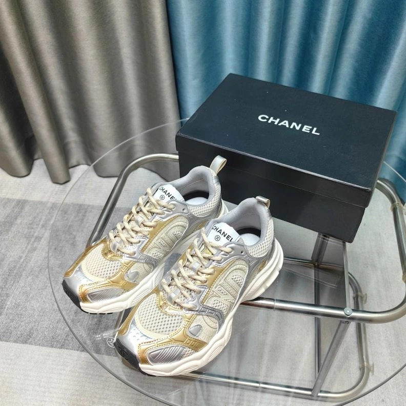 Versatile Chxnxl Sneakers 122126