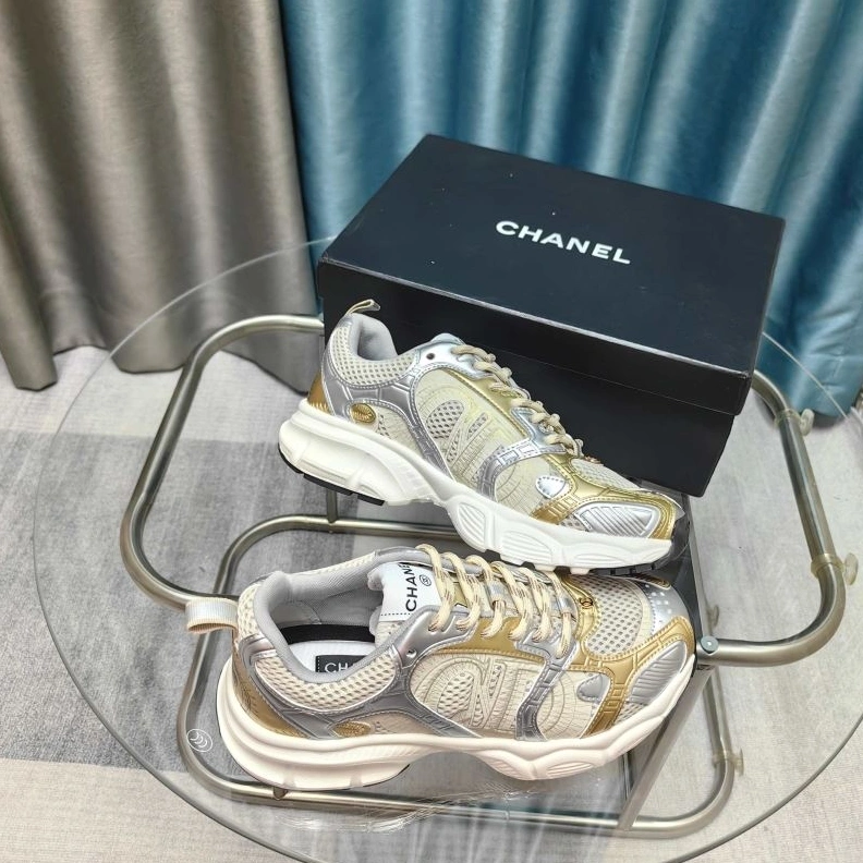 Versatile Chxnxl Sneakers 122126