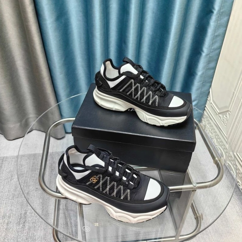 Stylish Chxnxl Sneakers 122121