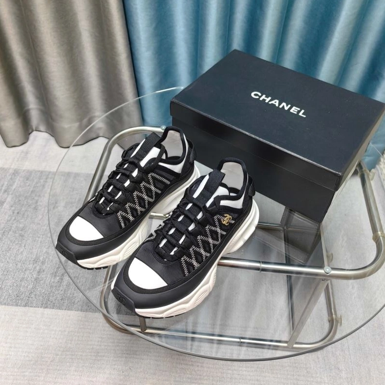 Stylish Chxnxl Sneakers 122121