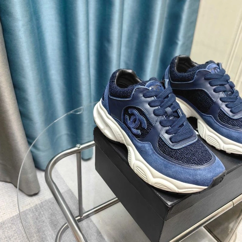 Elegant Chxnxl Sneakers 122111