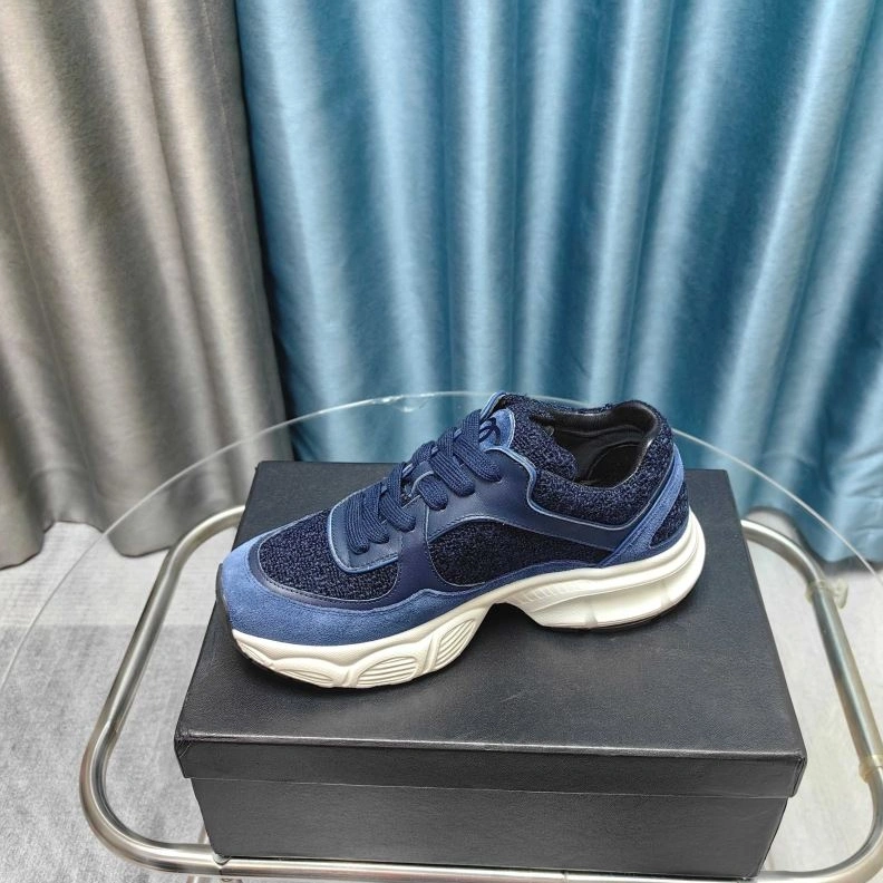 Elegant Chxnxl Sneakers 122111