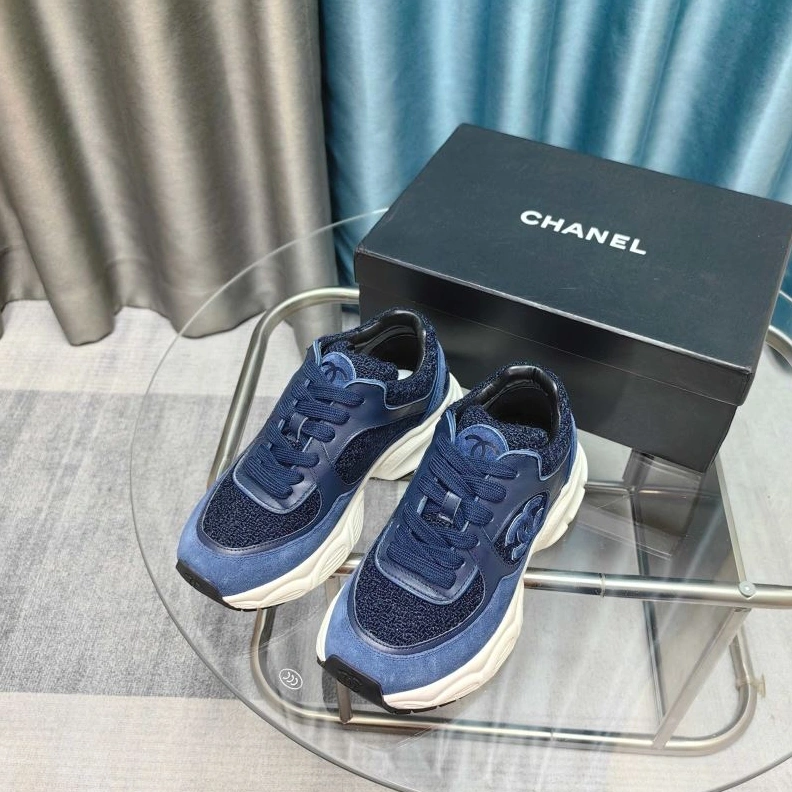 Elegant Chxnxl Sneakers 122111