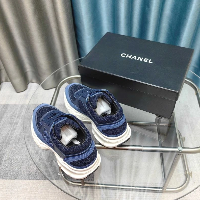 Elegant Chxnxl Sneakers 122111