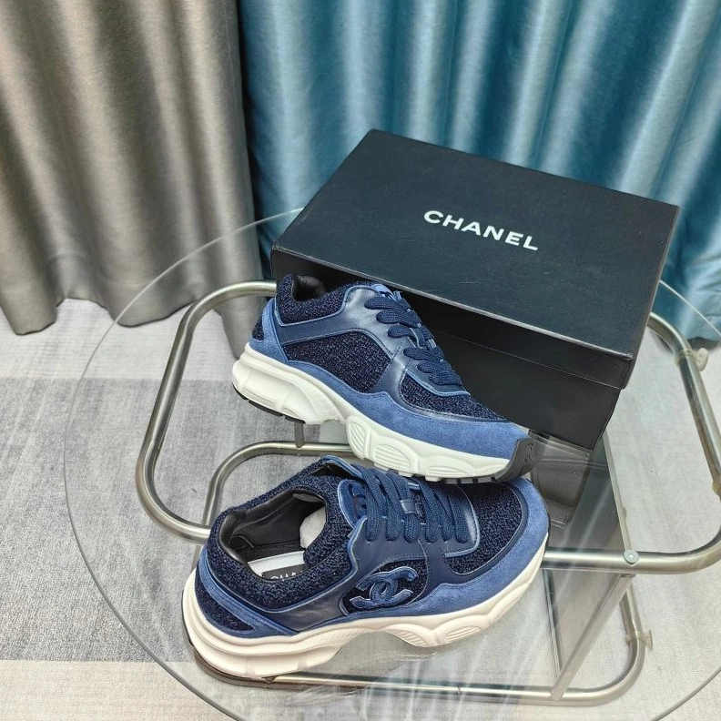 Elegant Chxnxl Sneakers 122111