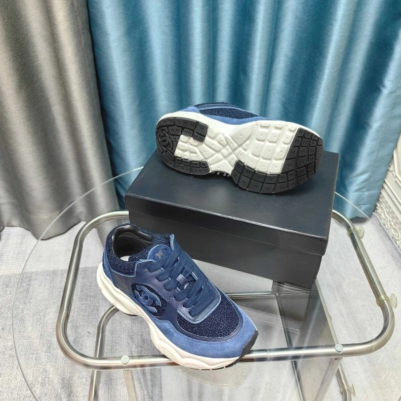Elegant Chxnxl Sneakers 122111