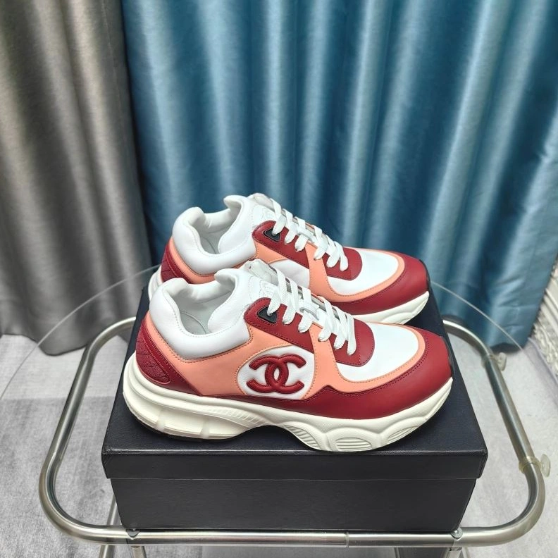 Bold Chxnxl Sneakers 122107