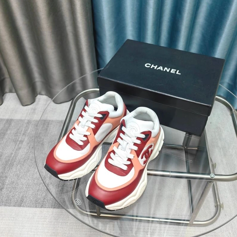 Bold Chxnxl Sneakers 122107
