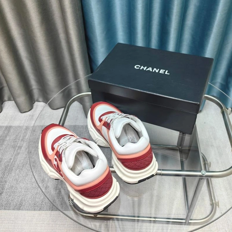 Bold Chxnxl Sneakers 122107