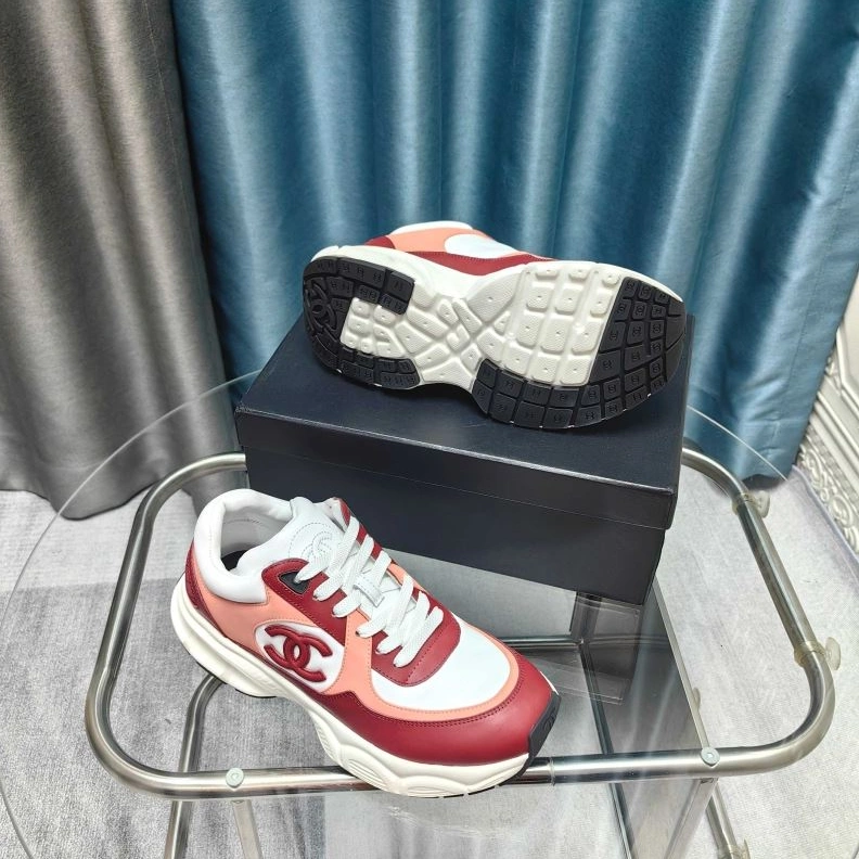 Bold Chxnxl Sneakers 122107