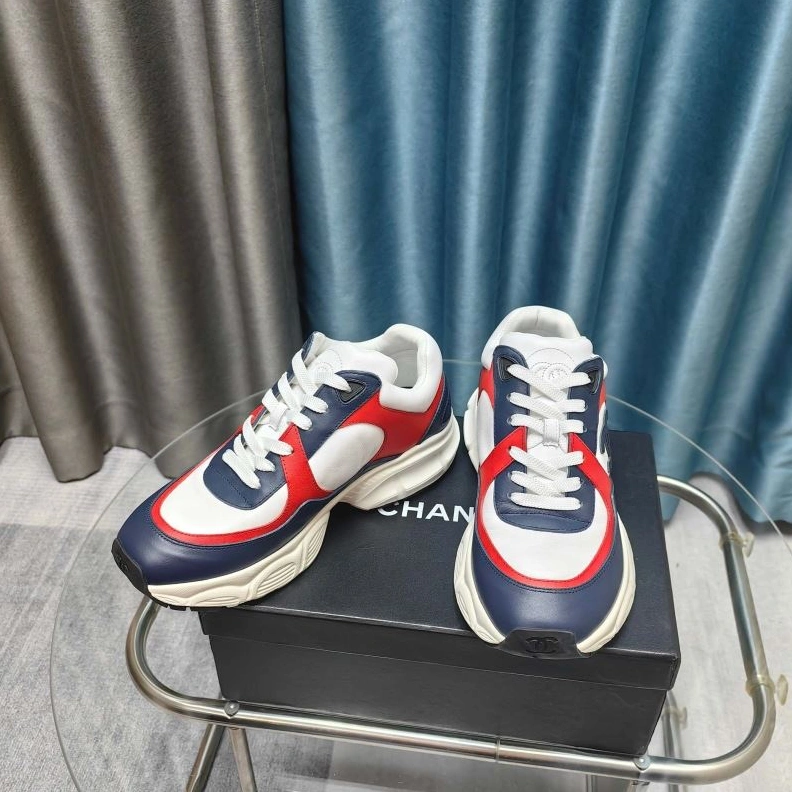 Vibrant Chxnxl Sneakers 122106