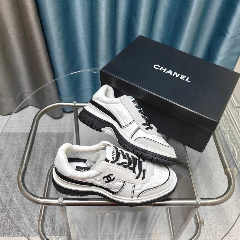 Flexible Chxnxl Sneakers 122087