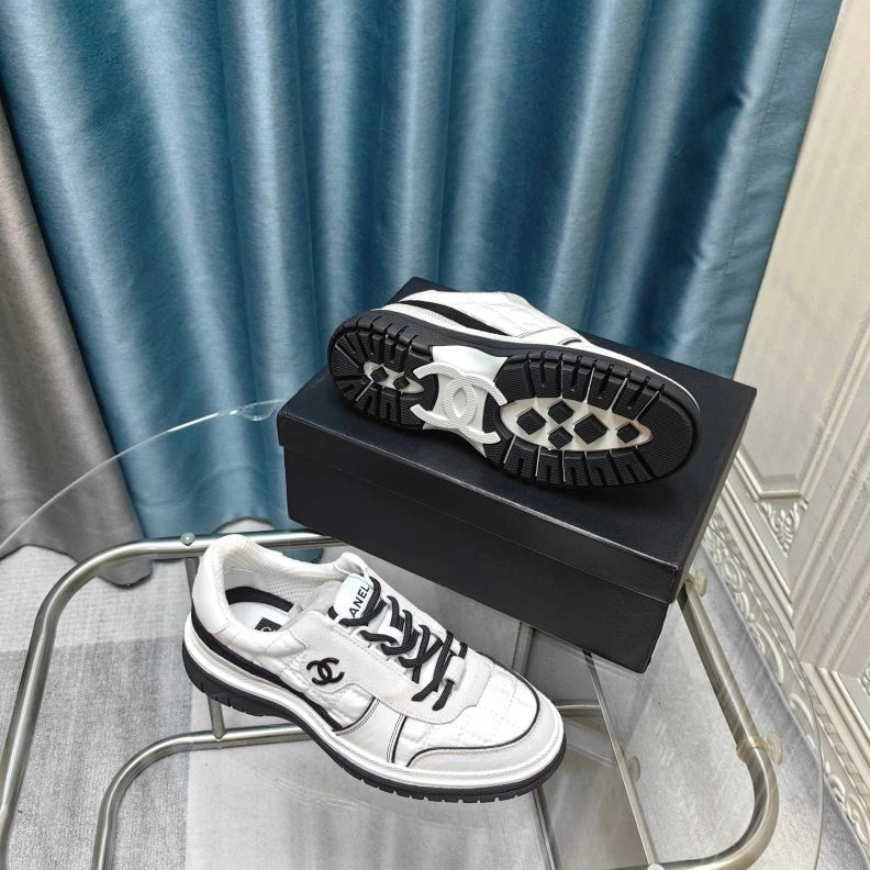 Flexible Chxnxl Sneakers 122087