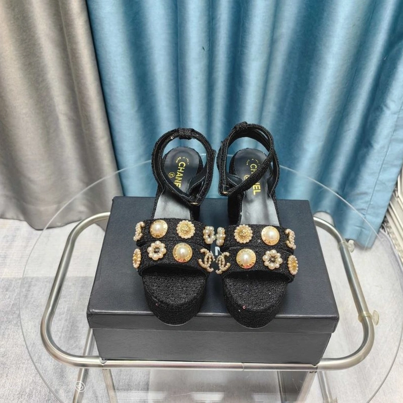 Trendsetting Chxnxl High Heels 123088