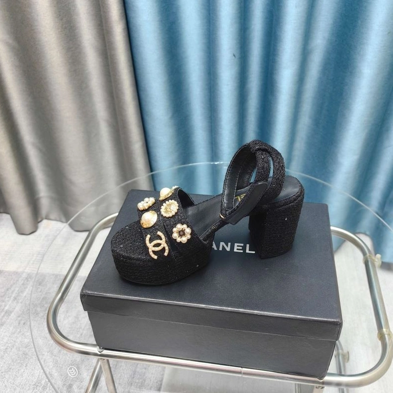 Trendsetting Chxnxl High Heels 123088