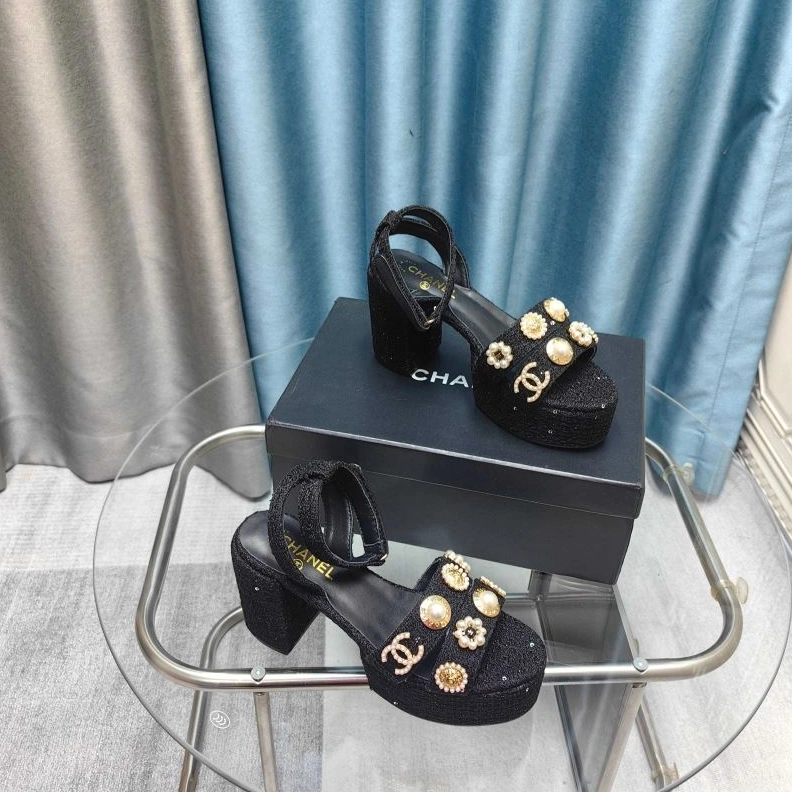Trendsetting Chxnxl High Heels 123088